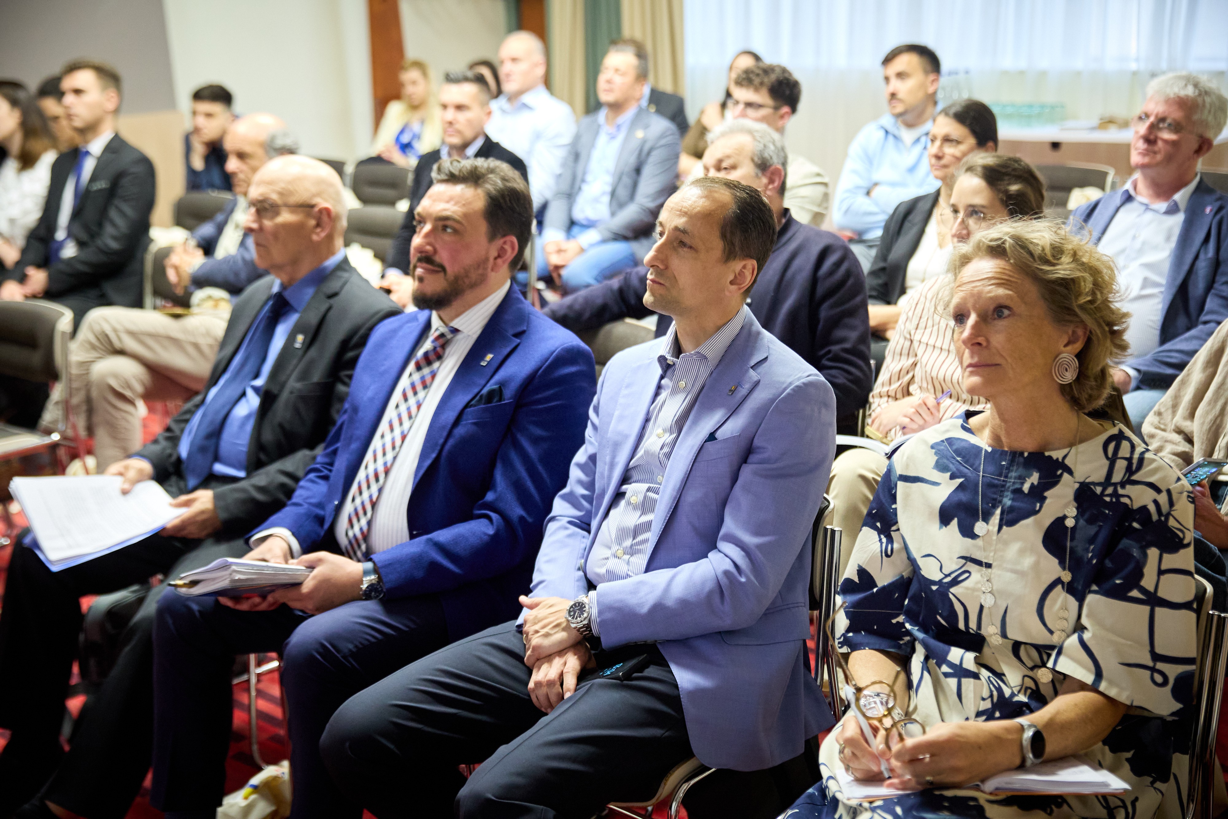 Cosr Novotel 53
