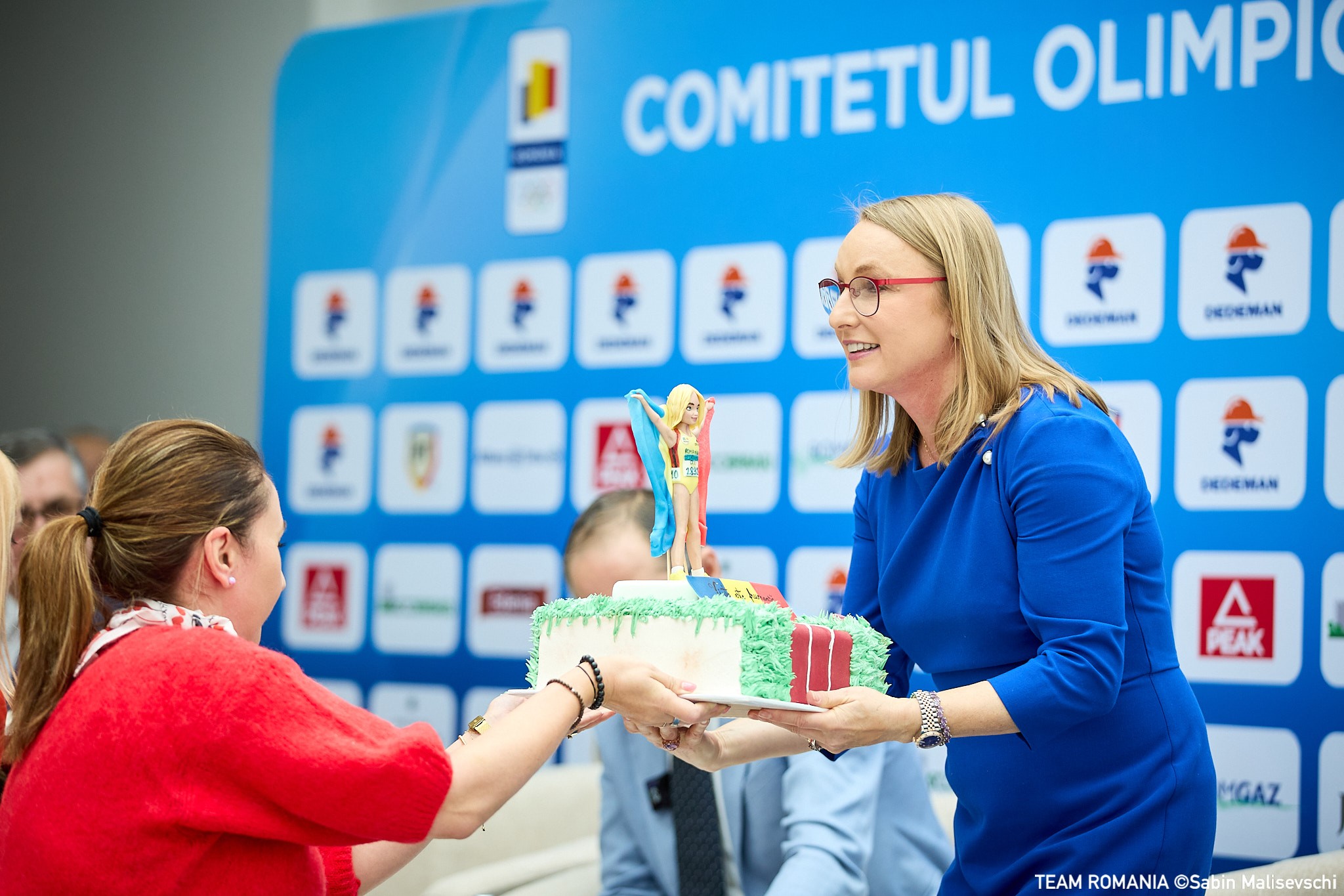 Gabriela Szabo 50 14 Nov 086