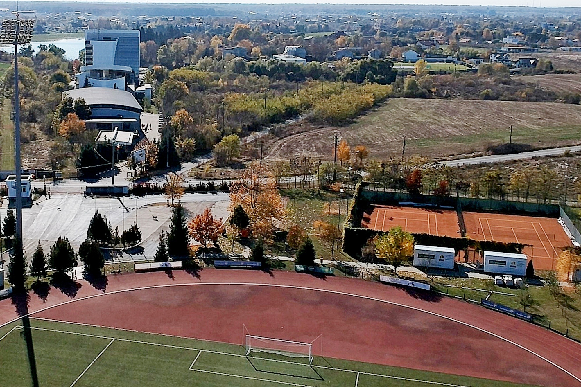 Terenuritenisdrona1 2000