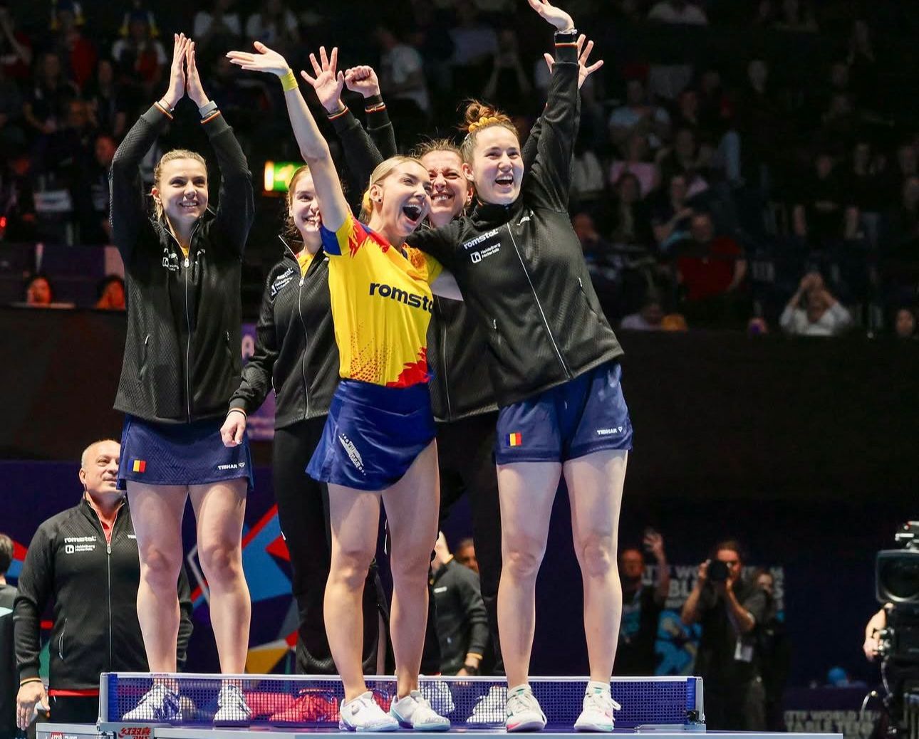 https://www.cosr.ro/img/311edebf-ac96-4ce2-ba93-8266b23db3b6/cm-tenis-masa-2026-echipa-fete.jpg?fm=jpg&q=80&fit=max&crop=1290%2C1038%2C0%2C55
