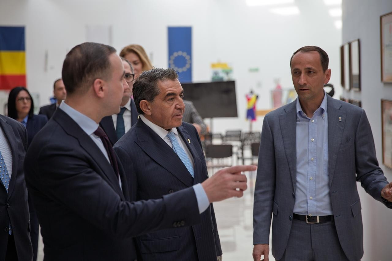 Vizita Americani Casa Oli Cova 2