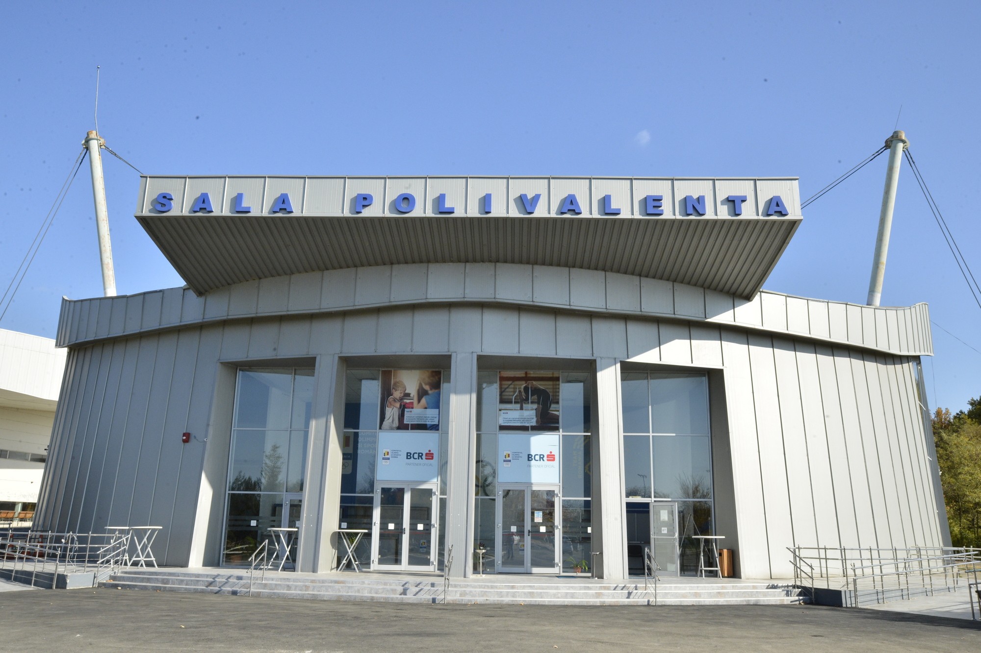 02salapolivalenta Exterior