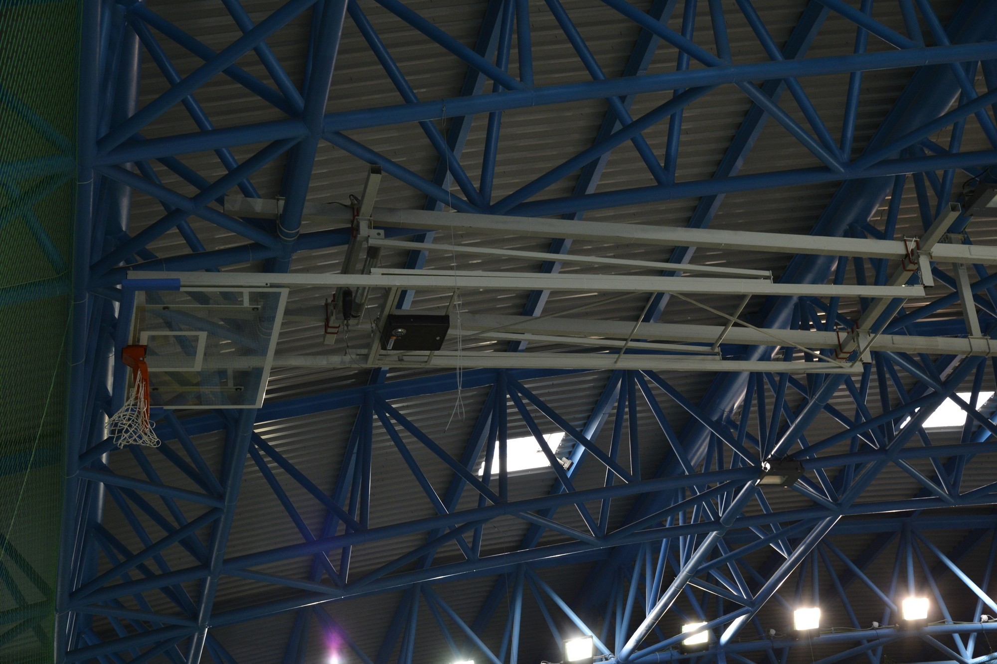 08polivalentacosbaschet2 2000