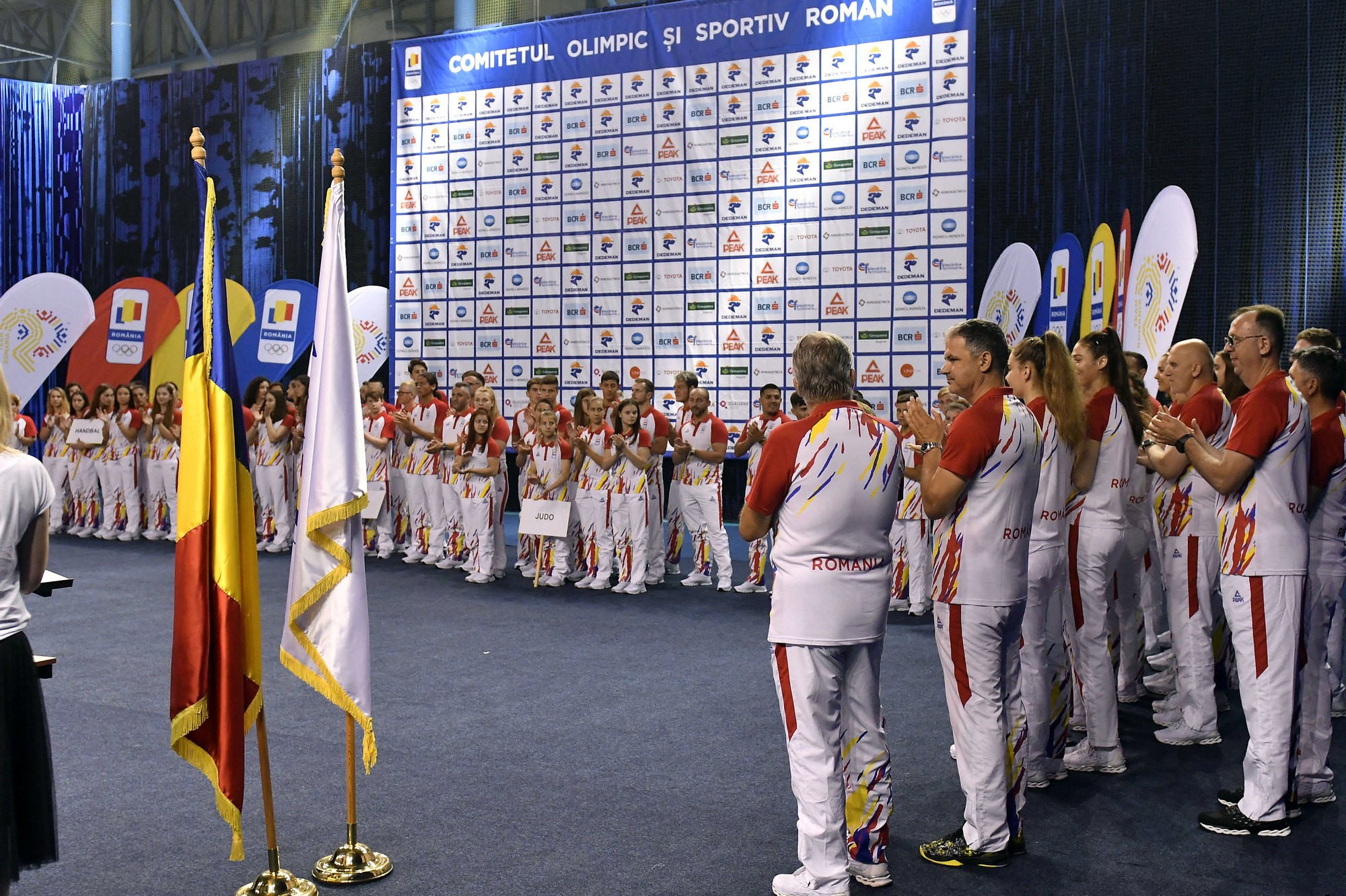 Salapolivalentagimnazeveniment4 2000