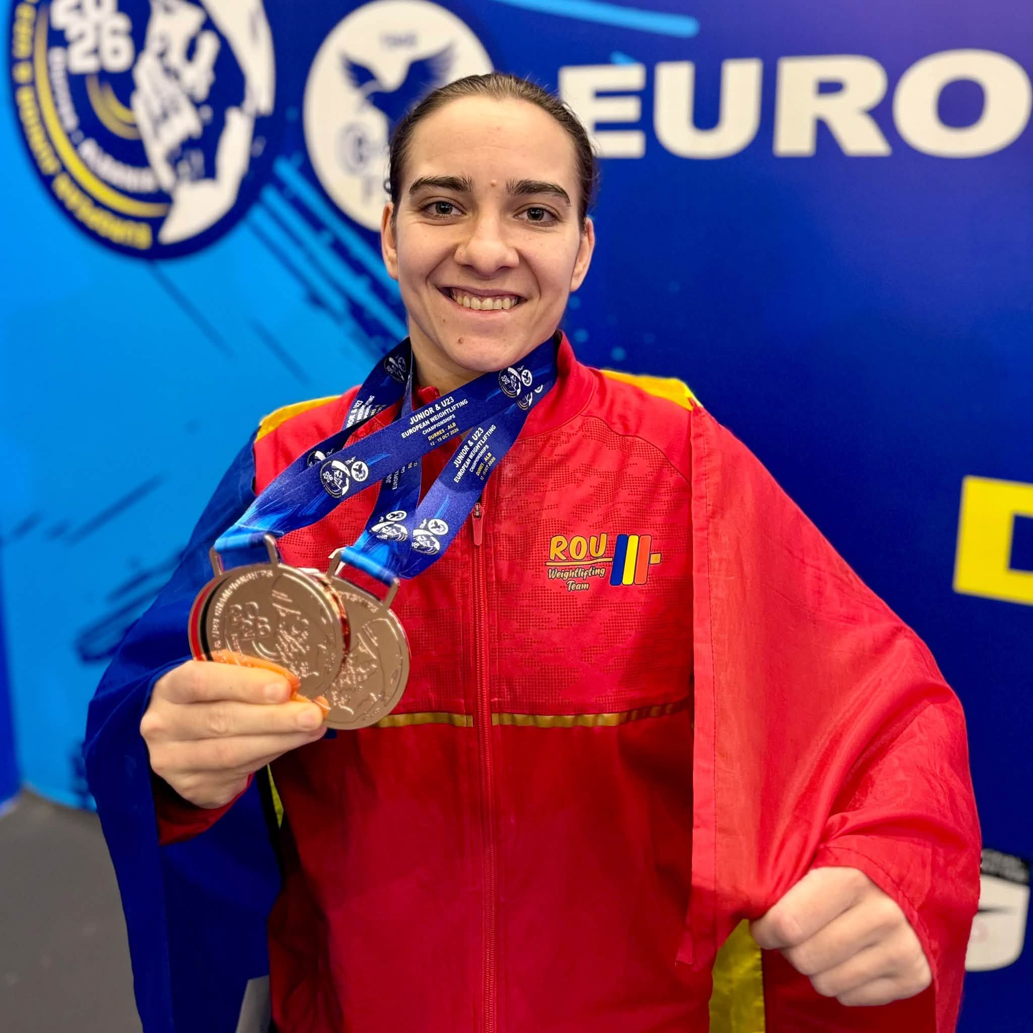 https://www.cosr.ro/img/91e2c3cd-7014-403e-ba30-6afc6cf0ecb3/ce-haltere-u23-anca-grosu.jpg?fm=jpg&q=80&fit=max&crop=2048%2C2048%2C0%2C0