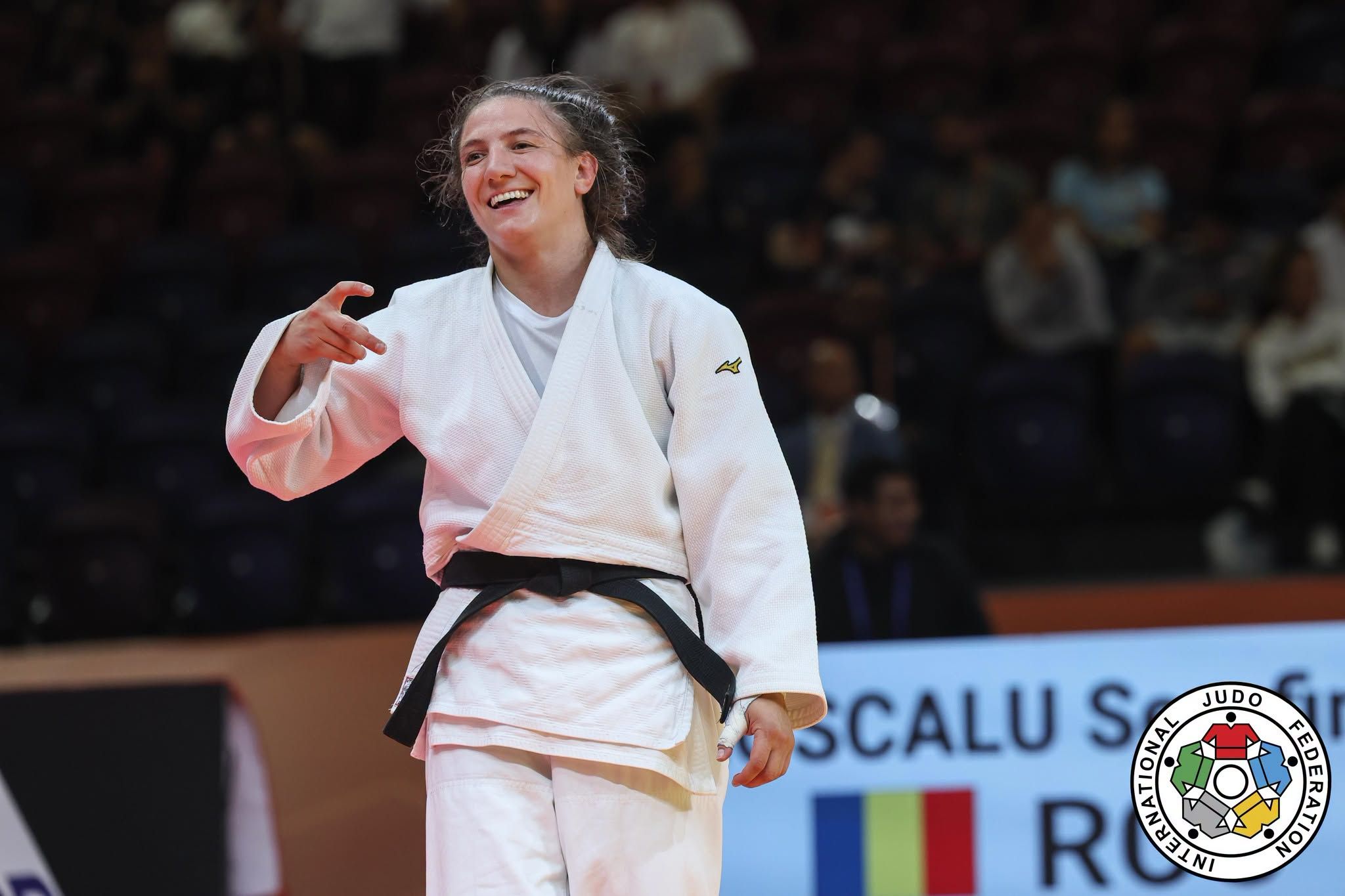 https://www.cosr.ro/img/947d799b-4974-43af-bb64-24416223cd40/serafima-moscalu-judo-cupa-mondiala2026-bz-calificare-la2028.jpeg?fm=jpg&q=80&fit=max&crop=2048%2C1365%2C0%2C0