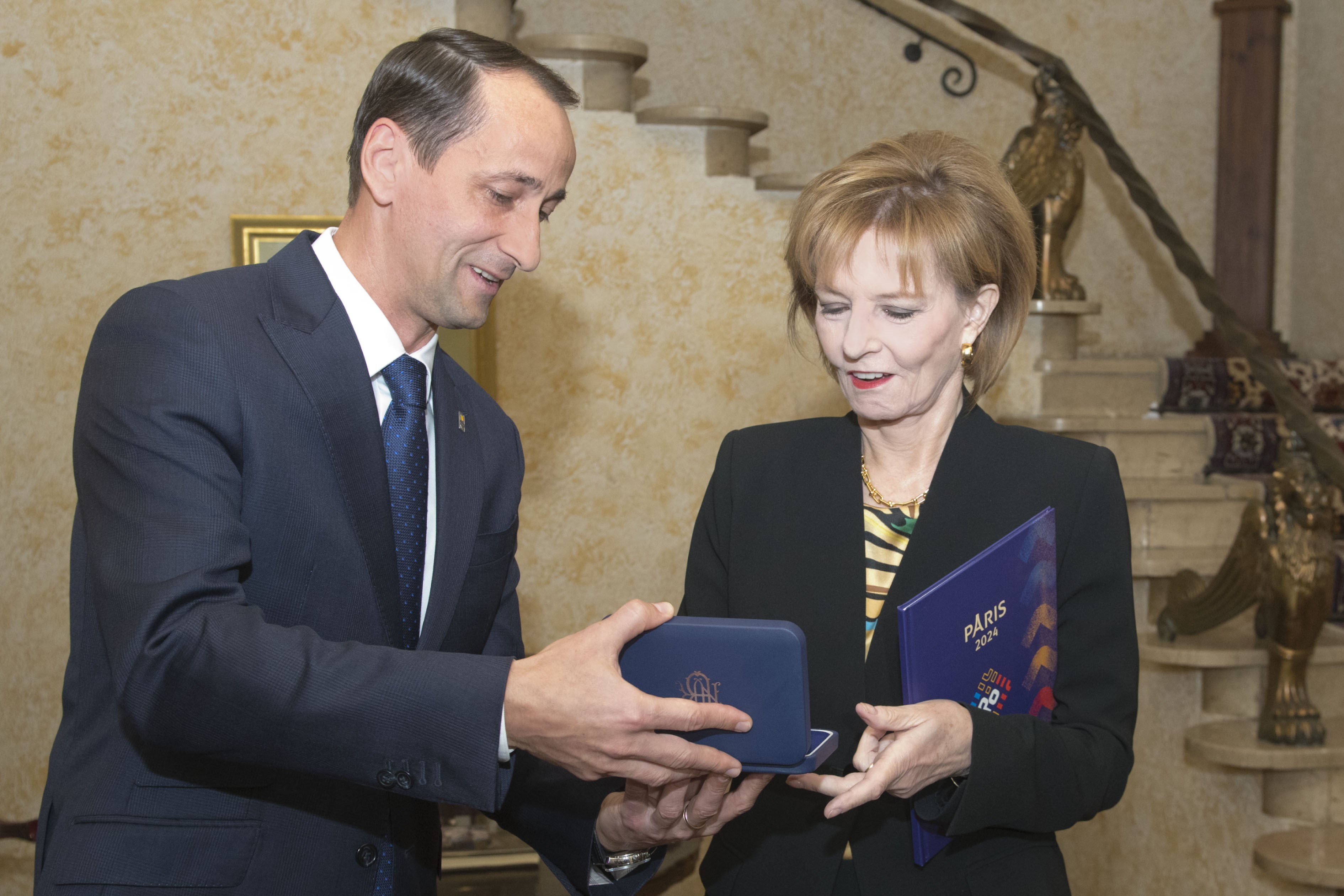 Olimpici Palatul Elisabeta Cova3