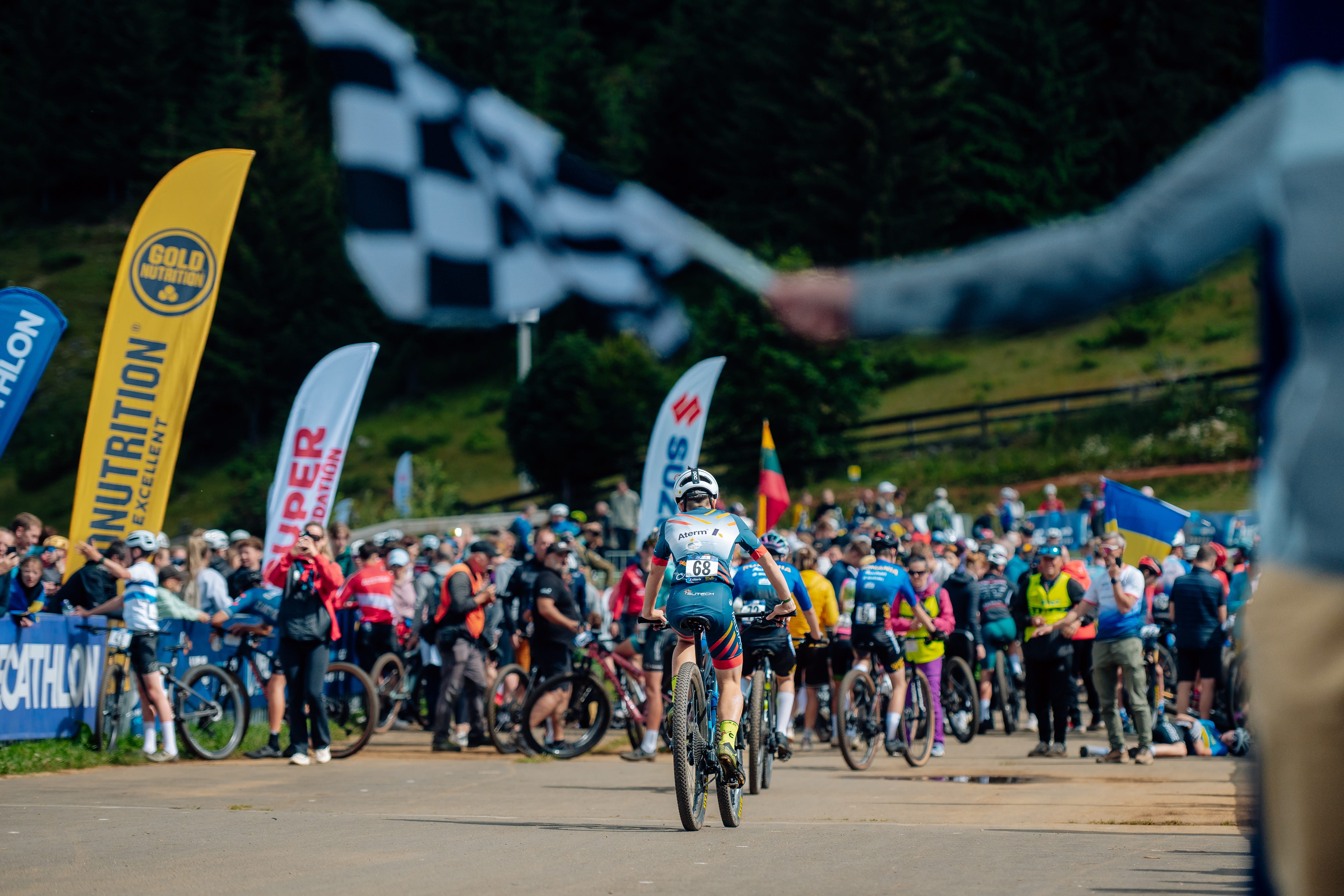 Finish Xco 14 Ani Masculin