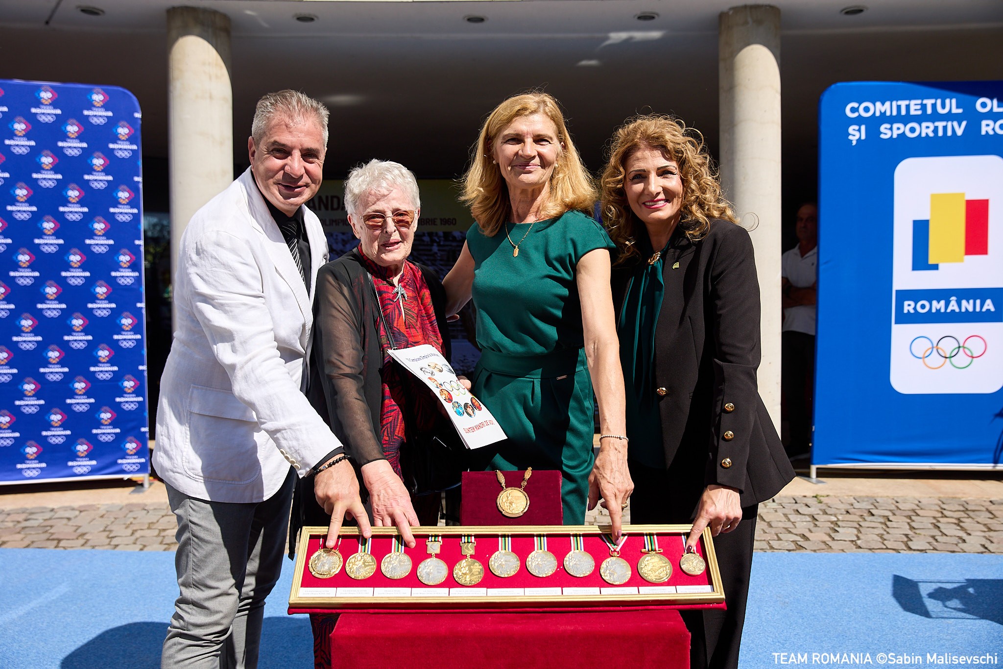 4medaliati Aur Ioli Omagiu 8 09 2025