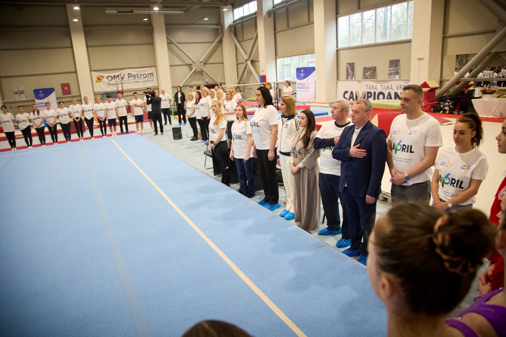 01 Cosr Dinamo 03 Apr 020