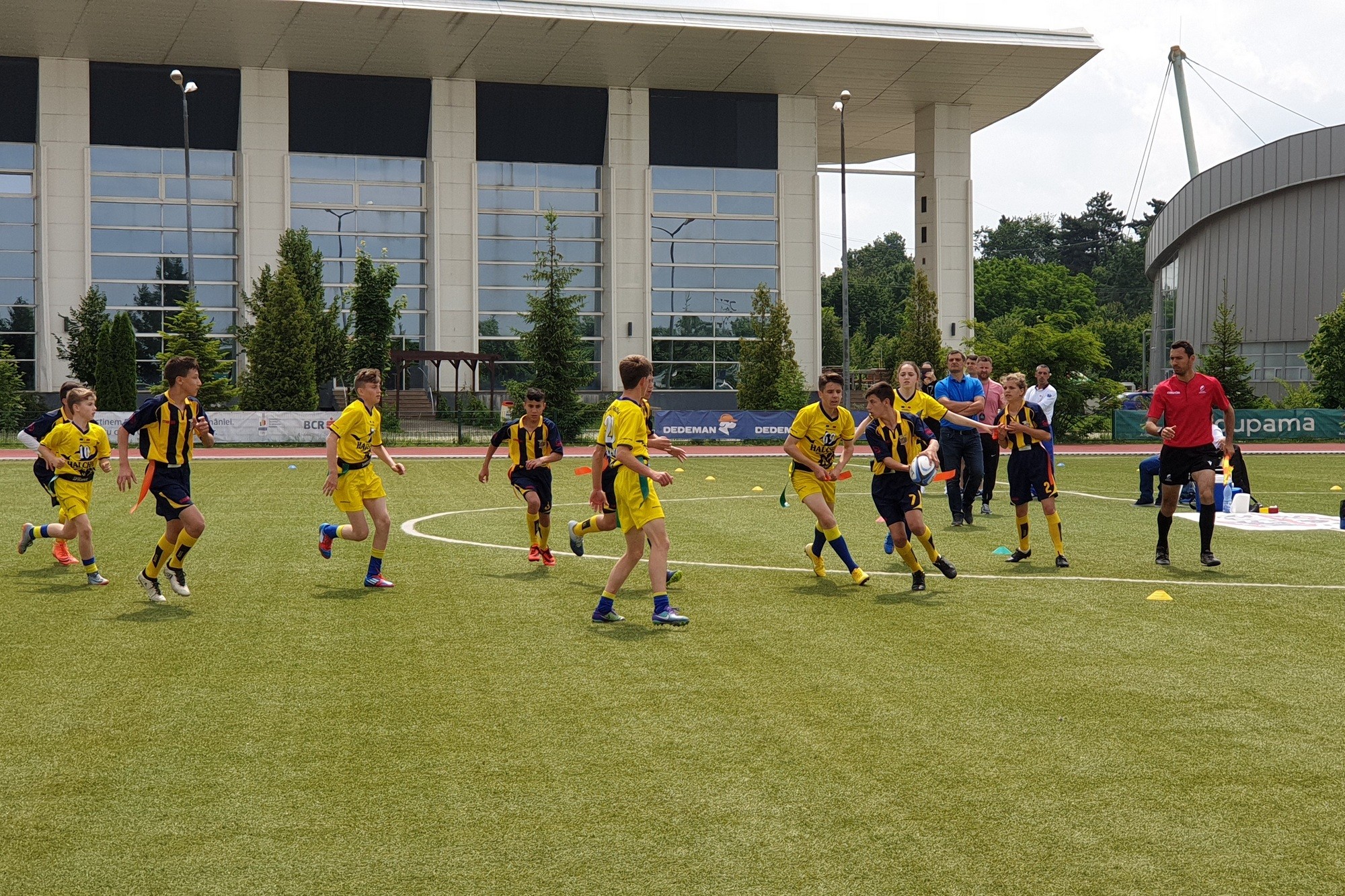 04stadioncompetitii5 2000