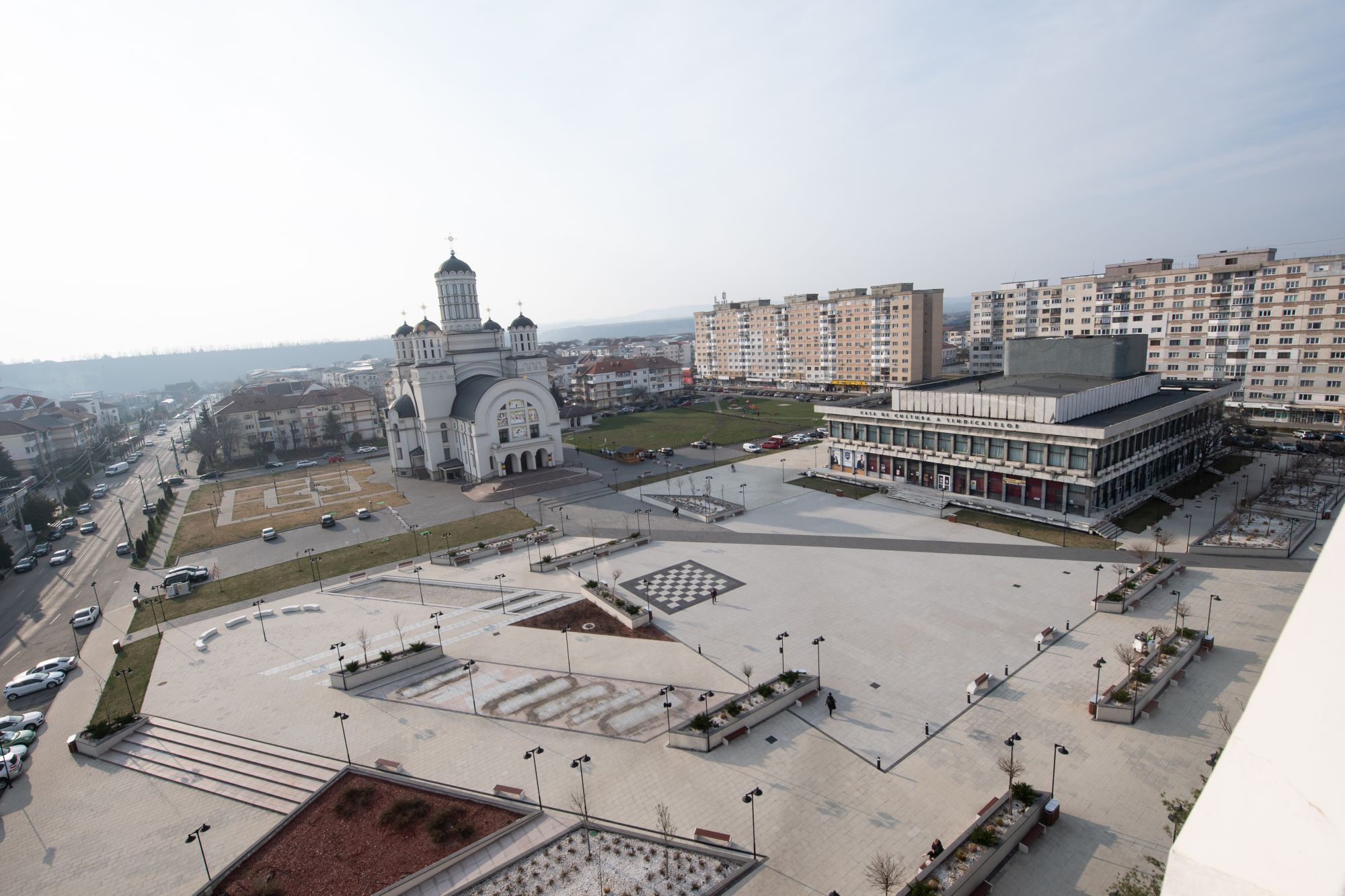 https://www.cosr.ro/img/c6fa42d1-fc97-4f08-90e7-6296ac9e5428/onesti-biserica-centru3.jpg?fm=jpg&q=80&fit=max&crop=2000%2C1333%2C0%2C0