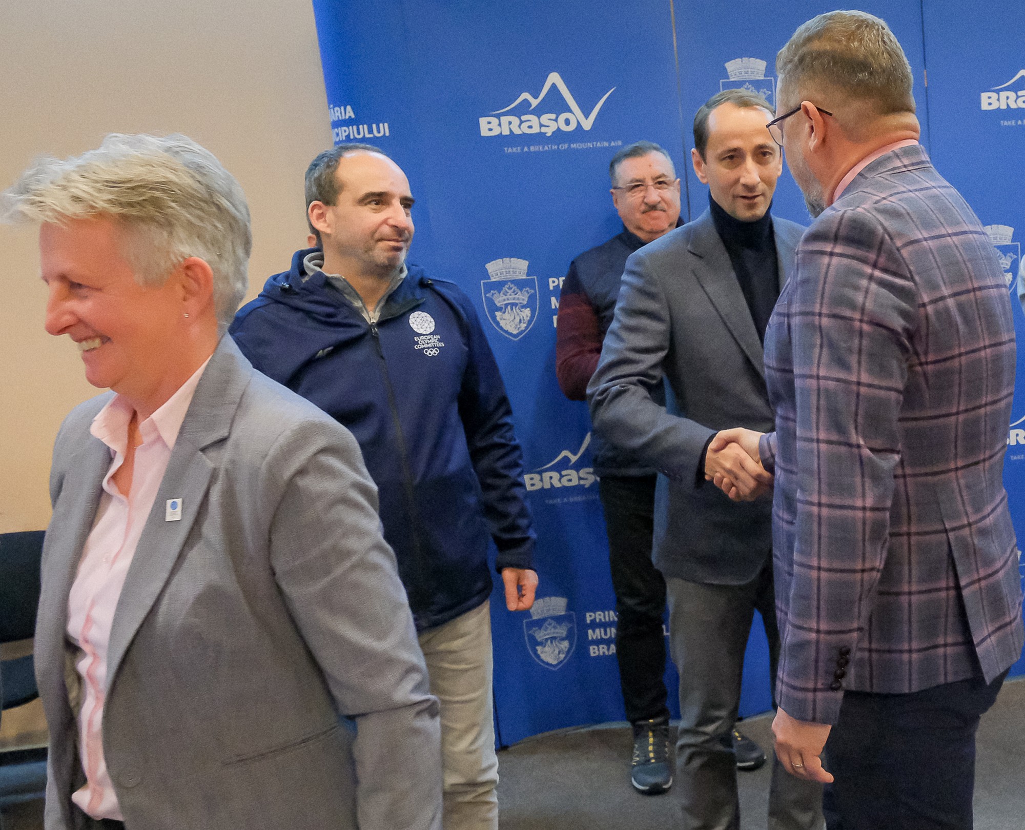 Fotebrasov2027sedintacova Eoc 2000