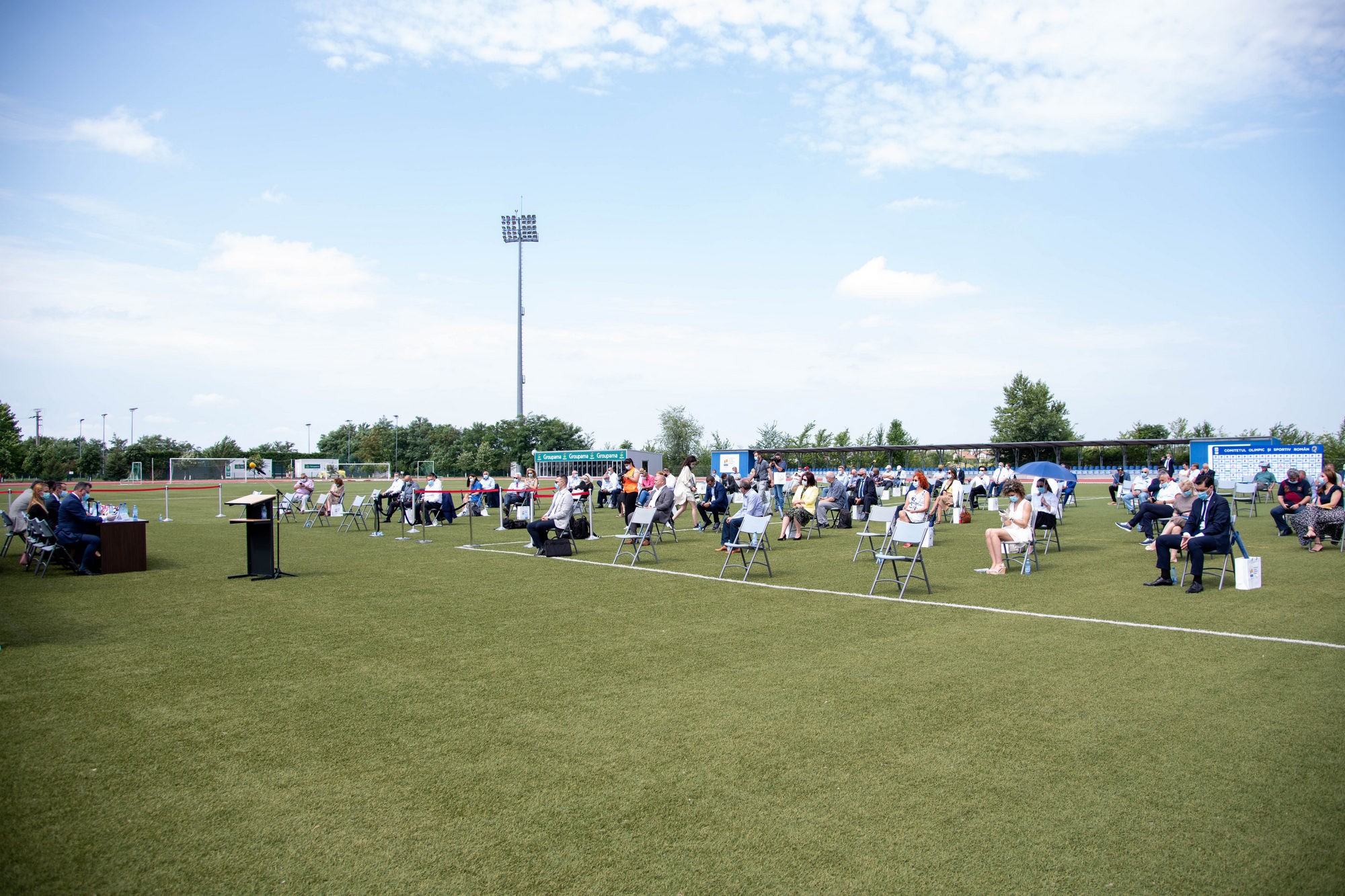 08evenimenteag6 2000