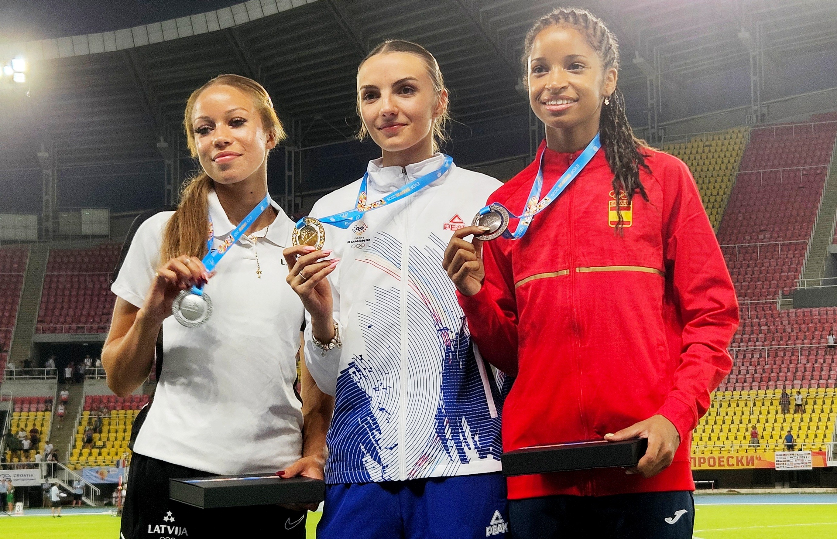 Atletism Triplusalt Daria Vrnceanu Podium1